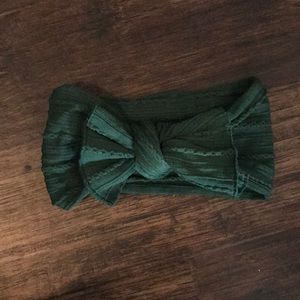 Baby Bling Bows forest green cable knit knot